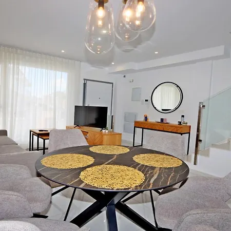 Ref 11079 Blue Ocean Apartment Torrevieja